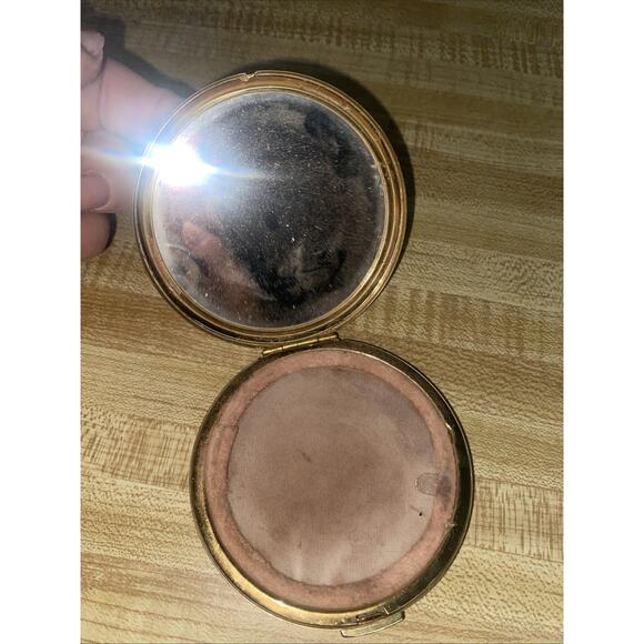 Vintage STRATTON Jeweled Gold Tone BILLIKEN FIGURE Powder Compact - Picture 4 of 8